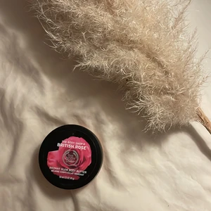 The body shop body butter - Säljer denna boddy buttert från the body shop som luktar så gott🥰