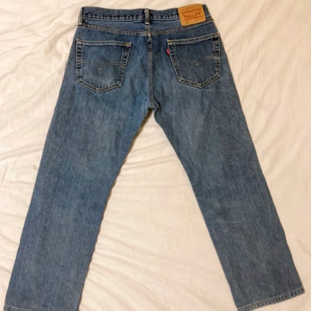 Levis 505 W32 L30. Mörkblå färg. Lite längre än vanliga 30. Jeans & Byxor.