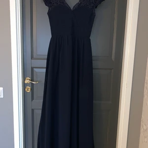 Balklänning - Jättefint skick, har bara används en gång! 