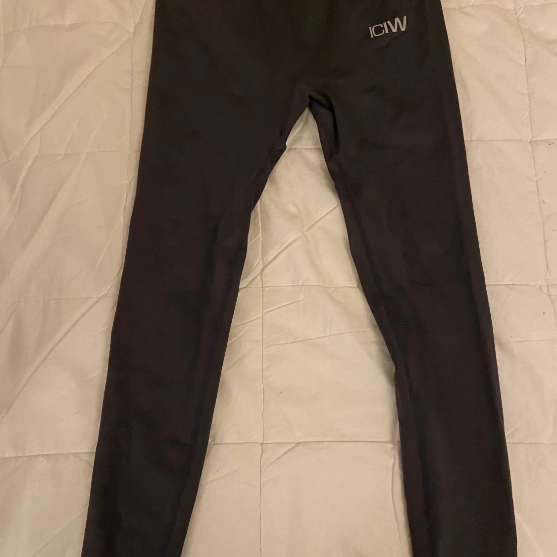 ICIW byxor storlek xs dom är högmidjade🤍 - 90