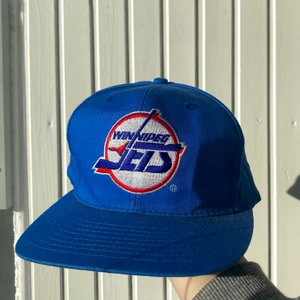 Blå keps💙 - Säljer då den inte används! Den har inga större skador💙