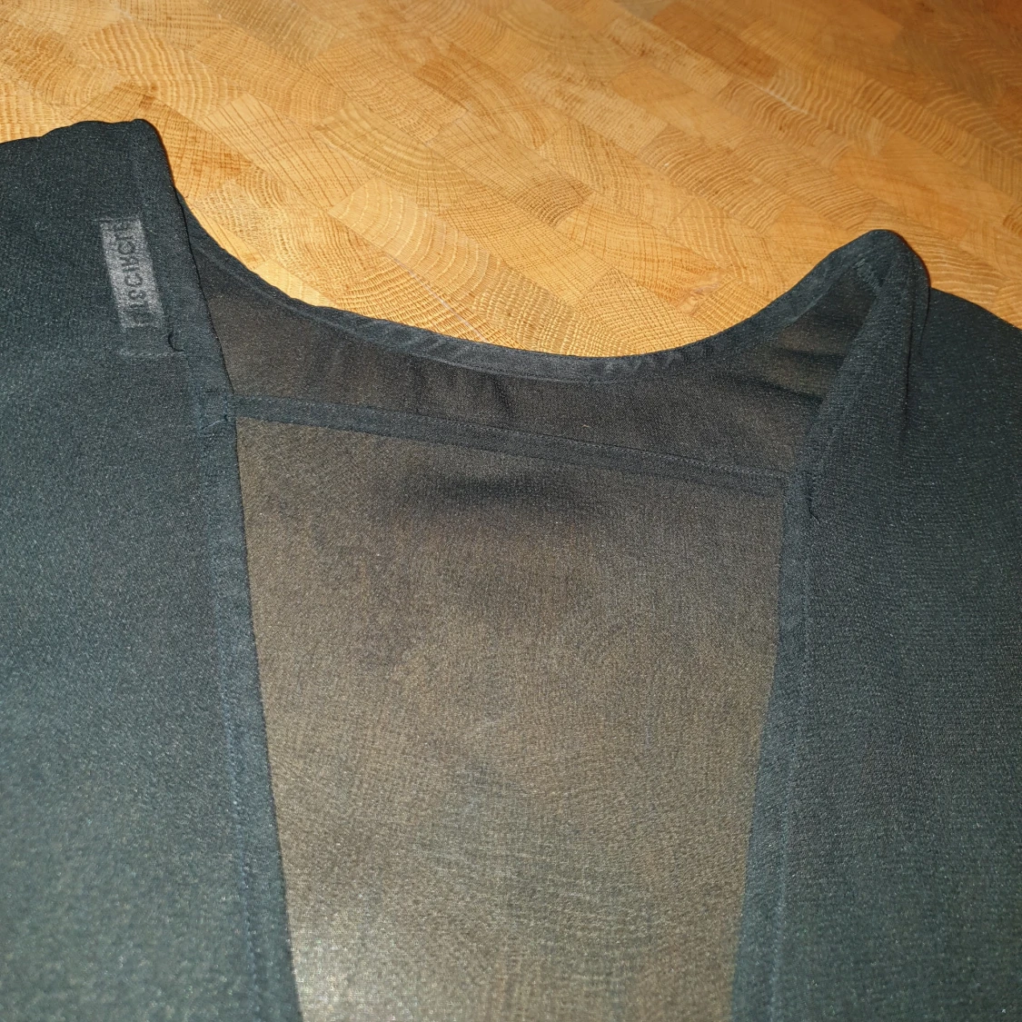 Svart tröja storlek 38 - 91