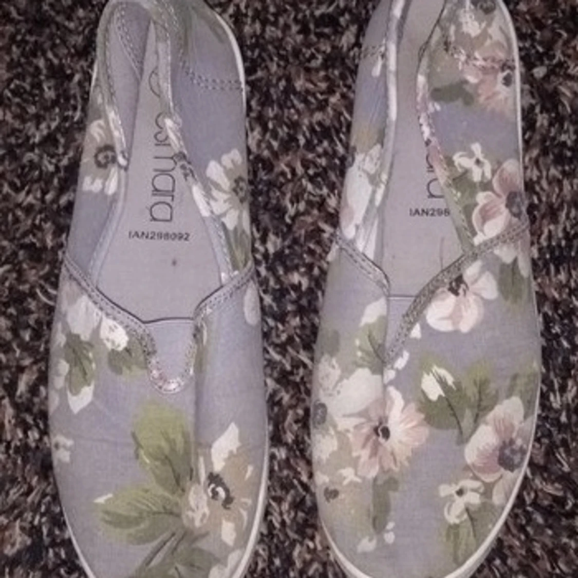 2 barn skor Stl 37 helt nytt 