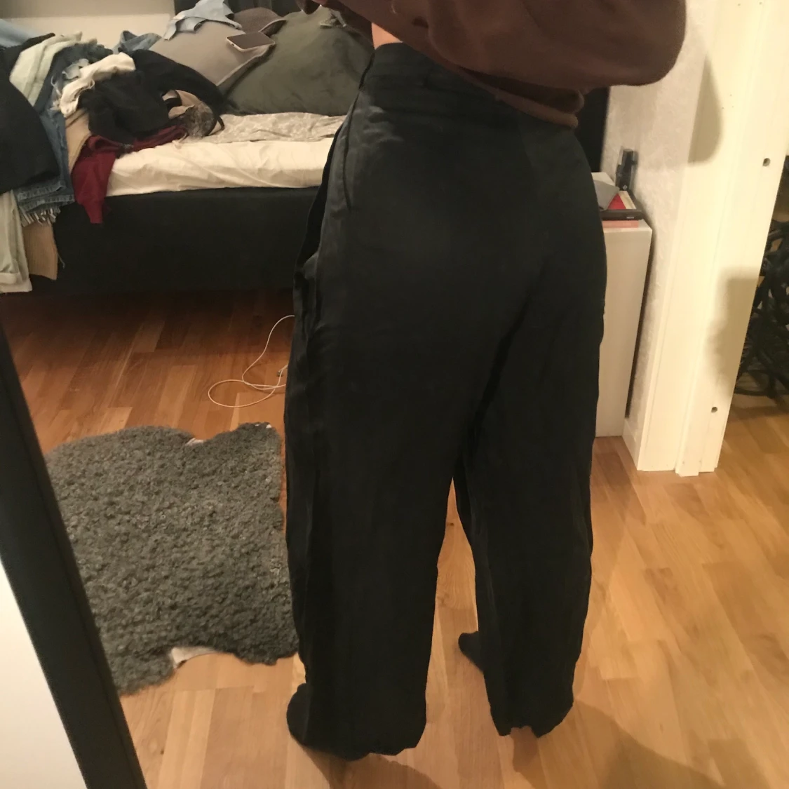 flare pants från weekday - 91