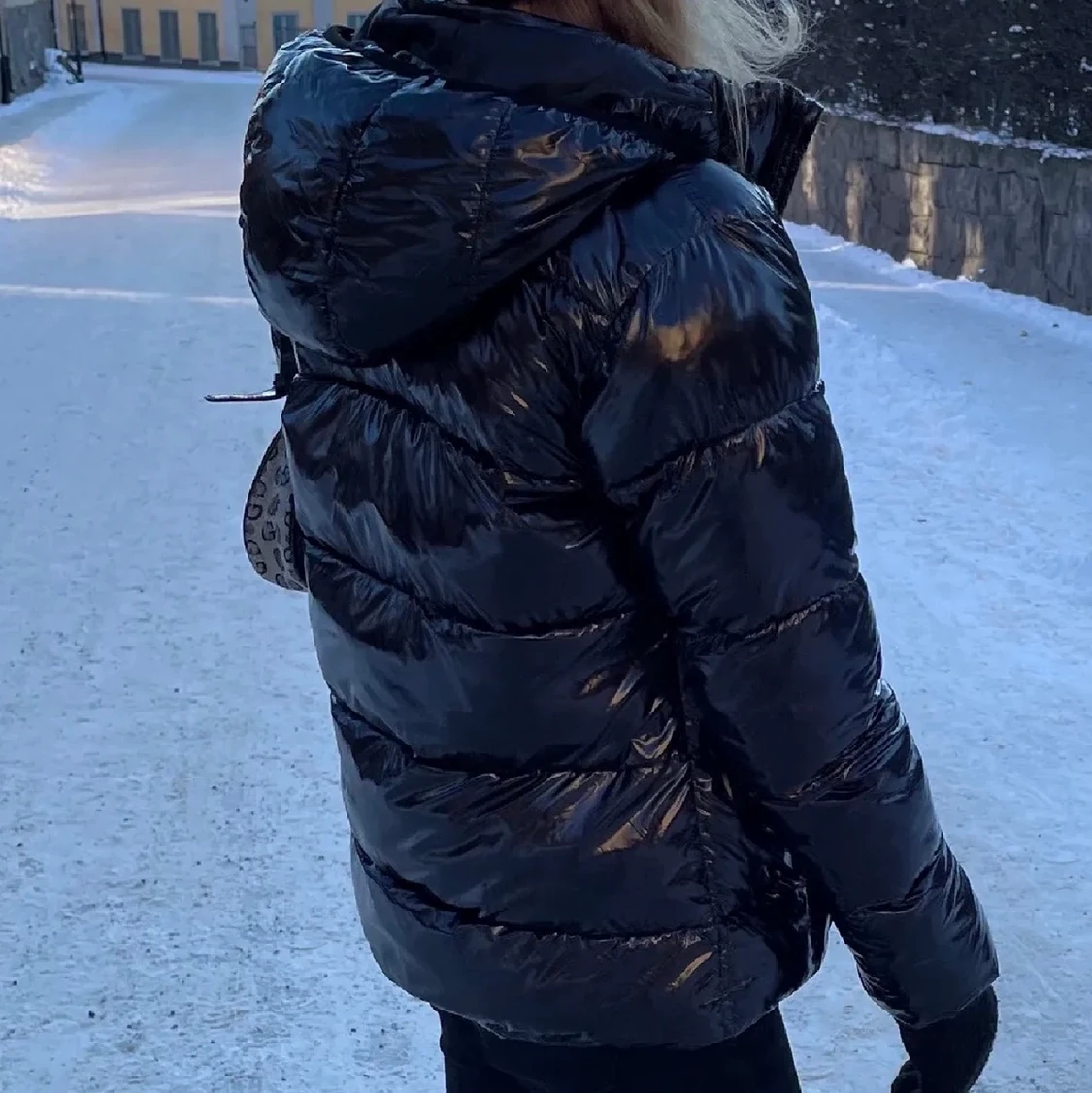 Marinblå lackjacka  - 90