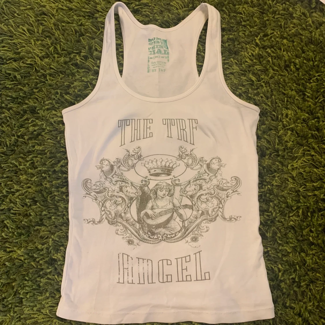 Y2k linne med ängelmotiv