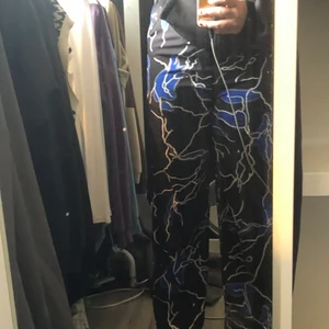 Byxor - Super fina byxor från shein💕 Aldrig använda, frakt 33kr🥰