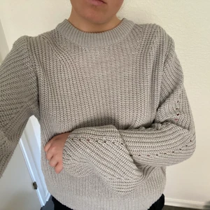 Grå stickad tröja - Super fin grå stickad tröja i fint skick!💖