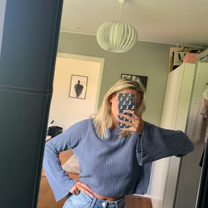 Stickad tröja  - En stickad tröja från NAKD. Säljer pga använder ej längre 