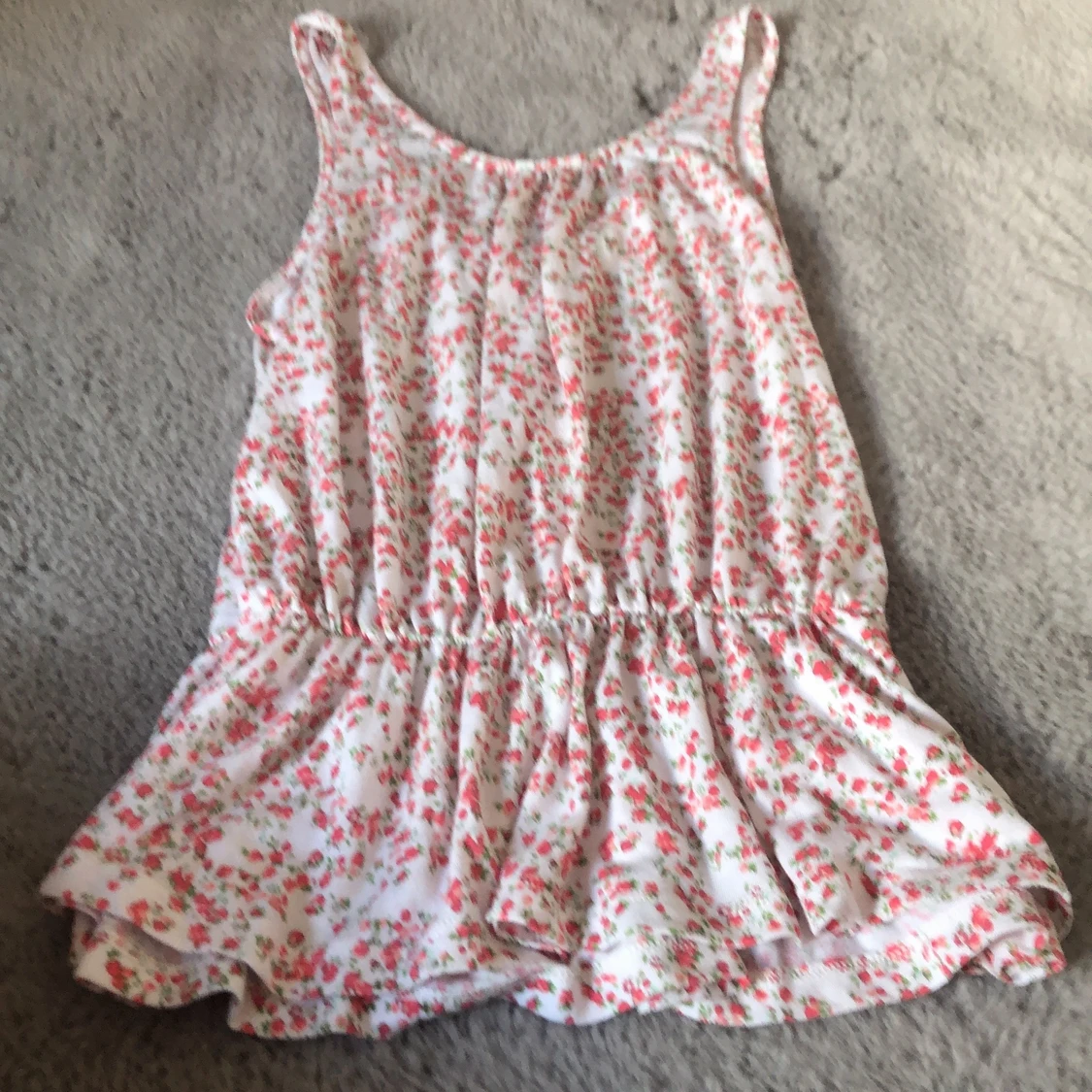 Blommig tröja! 🌸 - 90