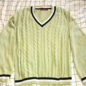 stickad ljusgrön tröja - ljusgrön, blå och vit stickad tröja med fresh-prince vibe aka 90-tal. vintage och oversized 