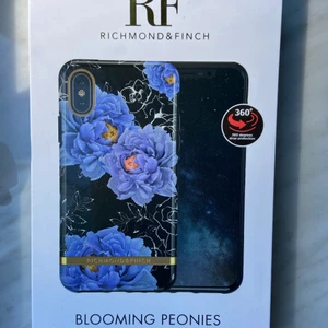 Mobilskal  - Säljer detta skal från richmond & finch i nyskick, aldrig använts. Passar för iPhone XS MAX och X/XS⭐️ Jag står för leveransen via postnord 