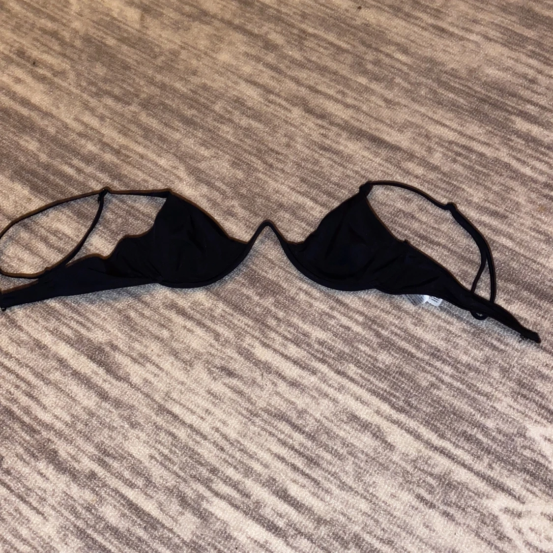 Helt oanvänd bikinitopp