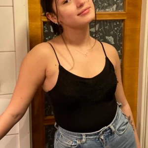 Svart Body - Svart body från carlings som inte används något mer🤍