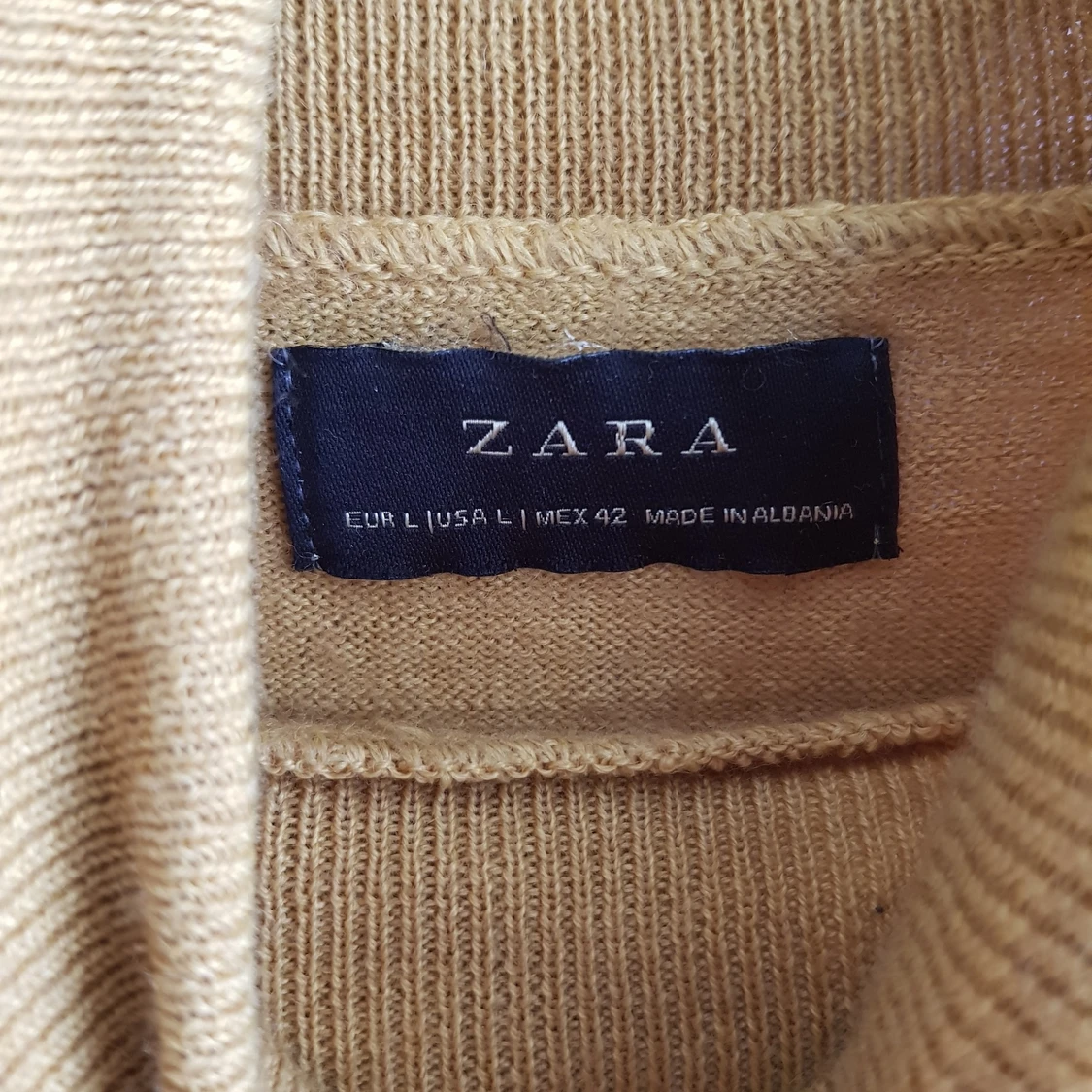 Beach/gul turtleneck  - 91