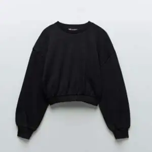 Cropped zara sweater i M men passar även mindre! 💕