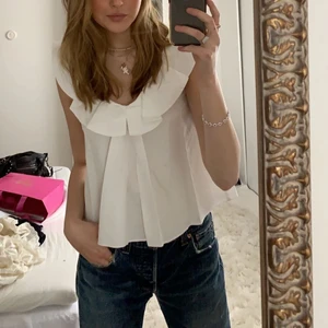 Blus topp från zara - Så fin topp från zara helt slutsåld storlek 36