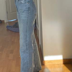 Super populära jeans från monki modell yoko.