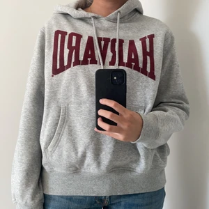 Hoodie - Hoodie med text :)