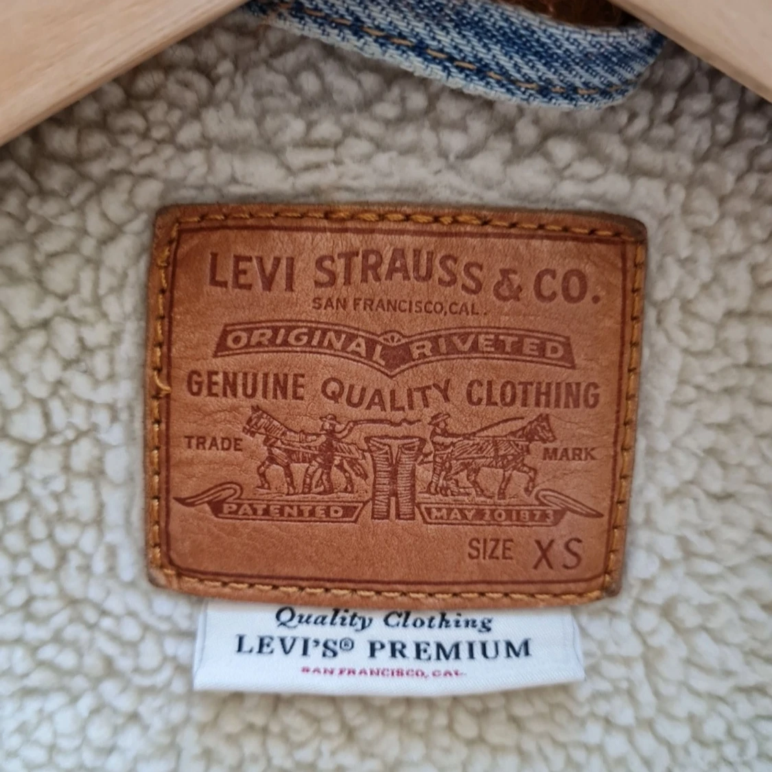 Levi's Oversized Sherpa Trucker Jacket - 91