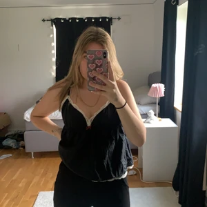 Odd Molly linne - Supergulligt odd Molly linne med spännbara band i storlek 0 (XS) passar även S 🌸