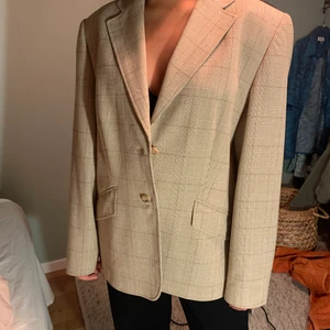 Blazer - Vintage oversized blazer. I väldigt gott skick! Storlek 42 men passar mellan S-L