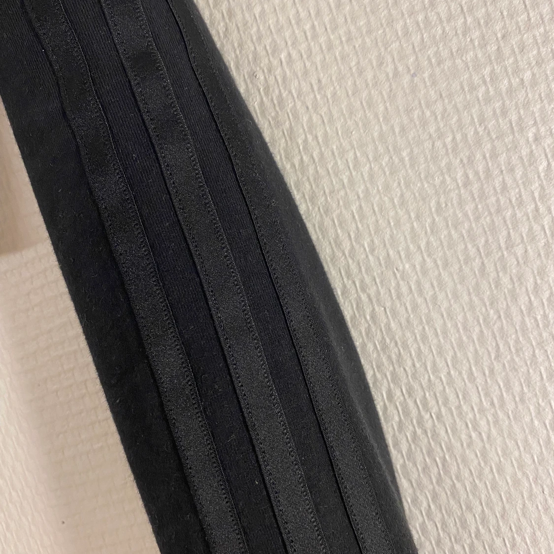 Adidas crop top - 90