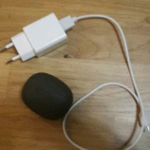 Sudio - Trådlösa hörlurar med laddare nya 1200 använd någon månad knappt