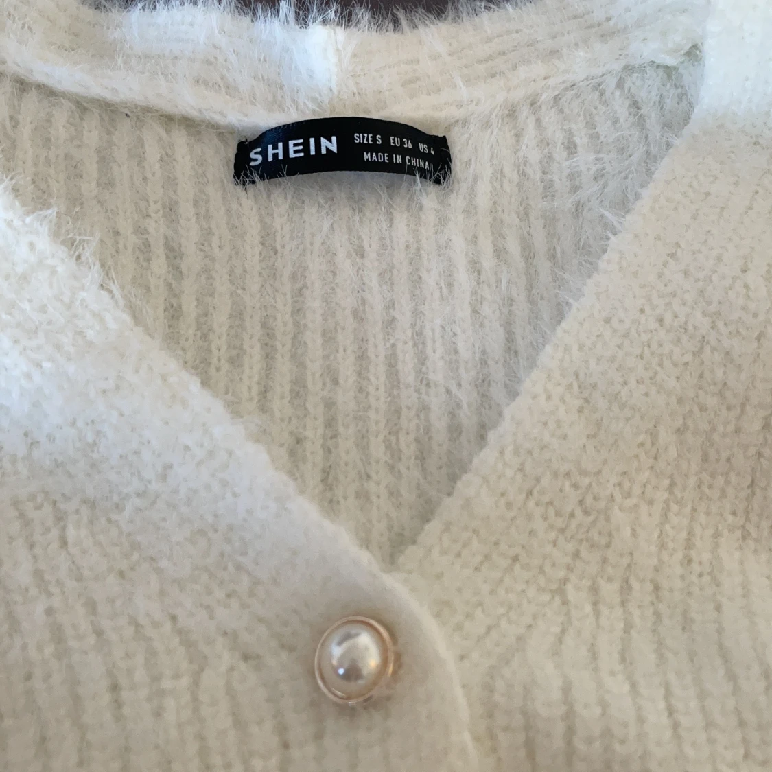 Kort fluffig cardigan strl 36 - 91