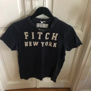 Fitch t shirt - Köpt på sellpy aldrig använd inte bästa skicka