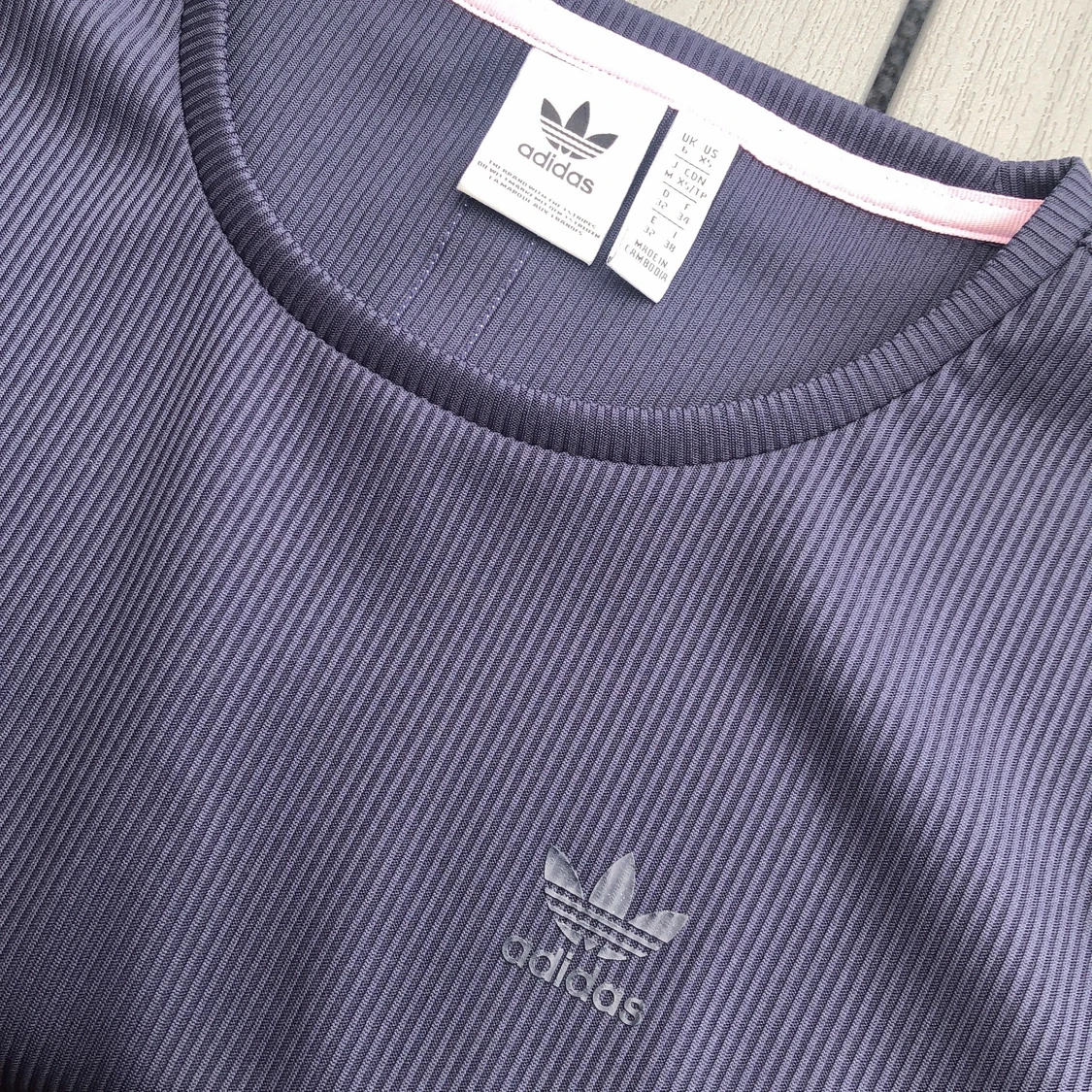 Adidas T-shirt  - 91