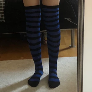 fraktar endast  - over the knee/knä strumpor 🧦 jätte fina