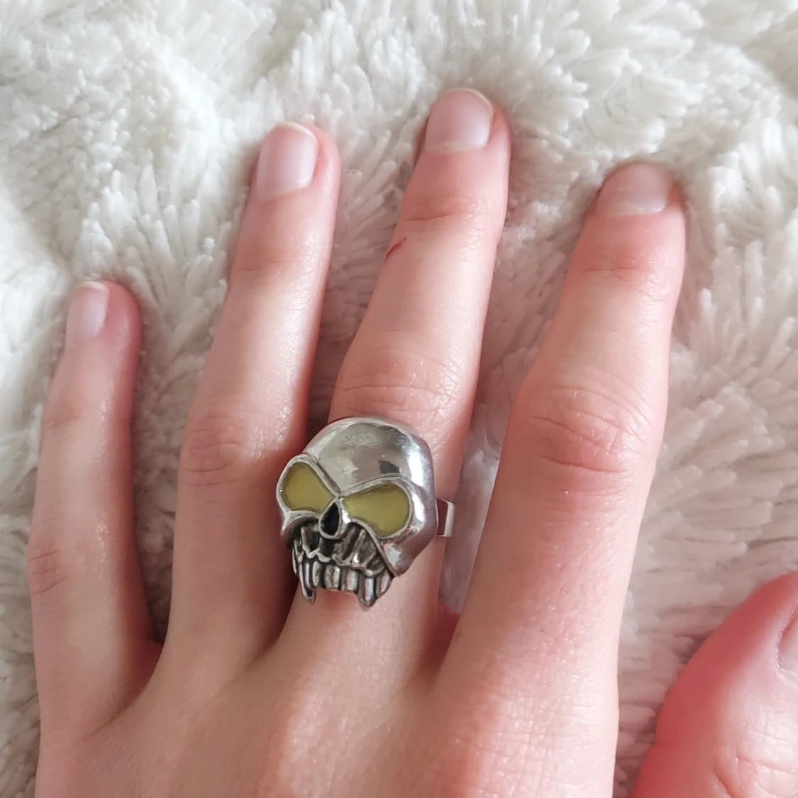 Dödskalle-ring - 90