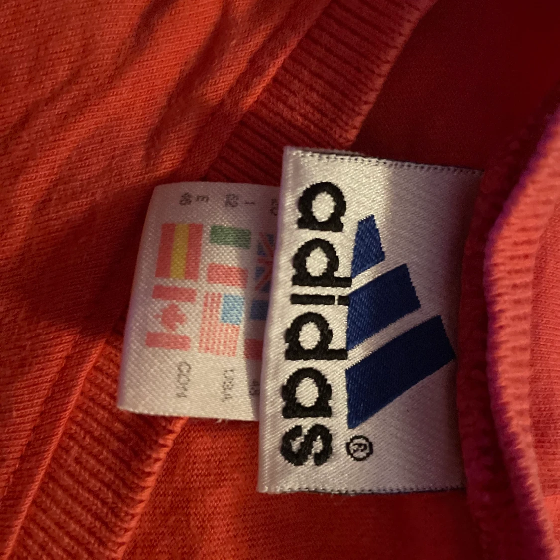 Adidas Vintage Spellout Shirt - 90