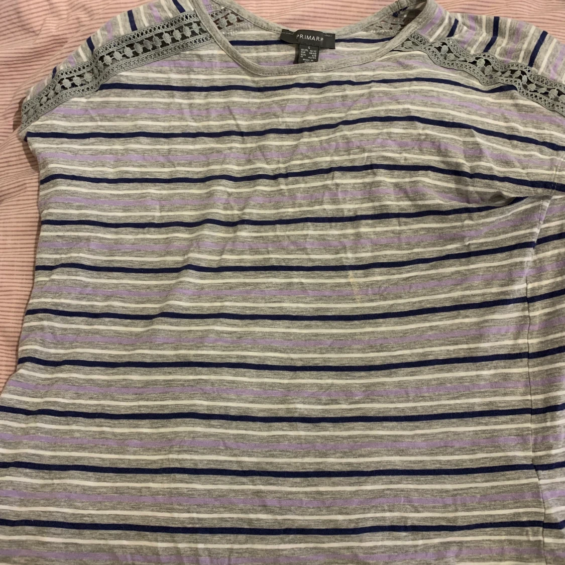 Fin randig tröja  - 90