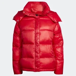 Bikbok puffjacka - Superpopulär & slutsåld jacka ifrån bikbok. Storlek Xs-M. Obs lånade bilder! Spårbar frakt och köparen står för frakten🌟 Hör av er för frågor eller egna bilder⚡️ god jul!🤍