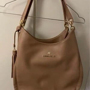 Helt ny väska - köpt på Zalando i höstas