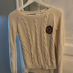 Fin Morris tröja  - Fin Morris tröja. Endast använd några fåtal gånger.  Pris 250kr + frakt på 45kr