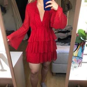 Röd klänning från NAKD, storlek S/M