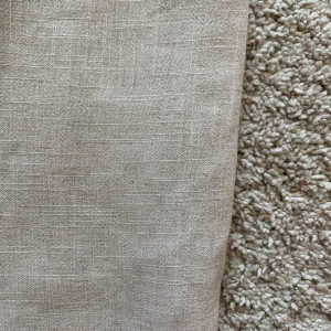 H&m linnebyxor - xs - Byxorna var förkorta i benen när dem kom hem och är därför helt oanvända och är i ett väldigt fint skick. Passar XXS-S