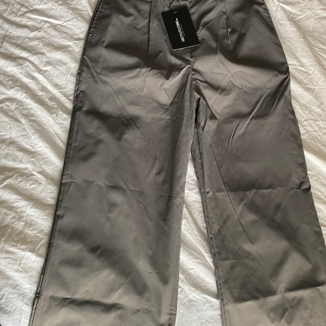 Utsvängda Kostymbyxor  - 90