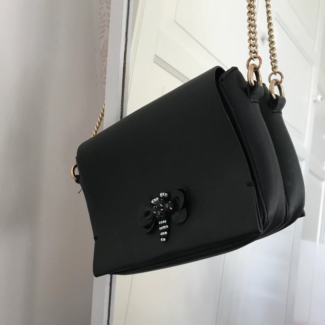 Axelsrämsväska Zara