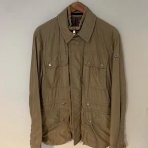Moncler Field Jacket - Storlek 3 8/10 skick