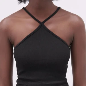 Trendig tröja - Tröja med fin halsdetalj, Storlek S Och M. Aldrig använd!💓💓💕Buda Från 100kr