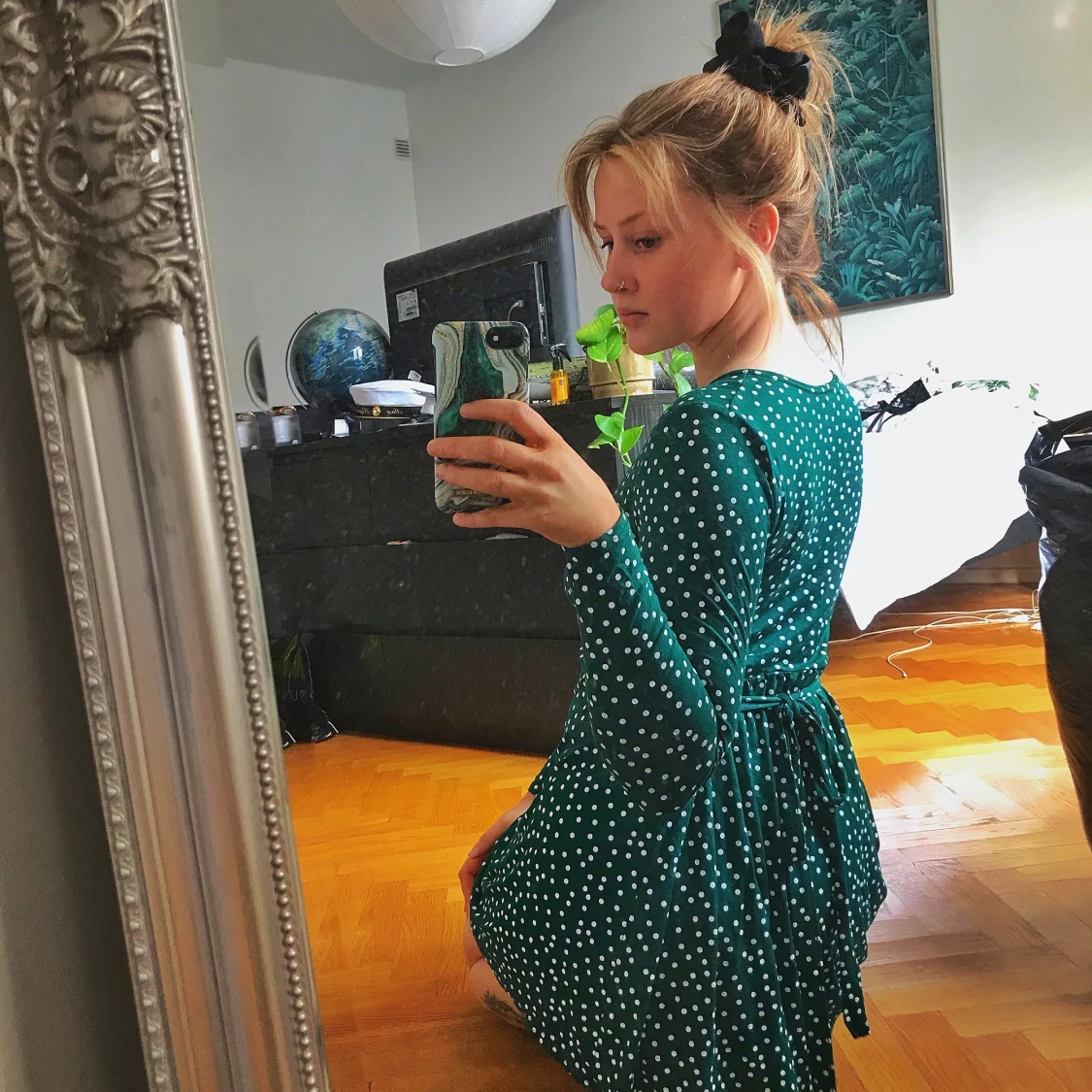 Grön prickig sommarklänning 🍃 - 90