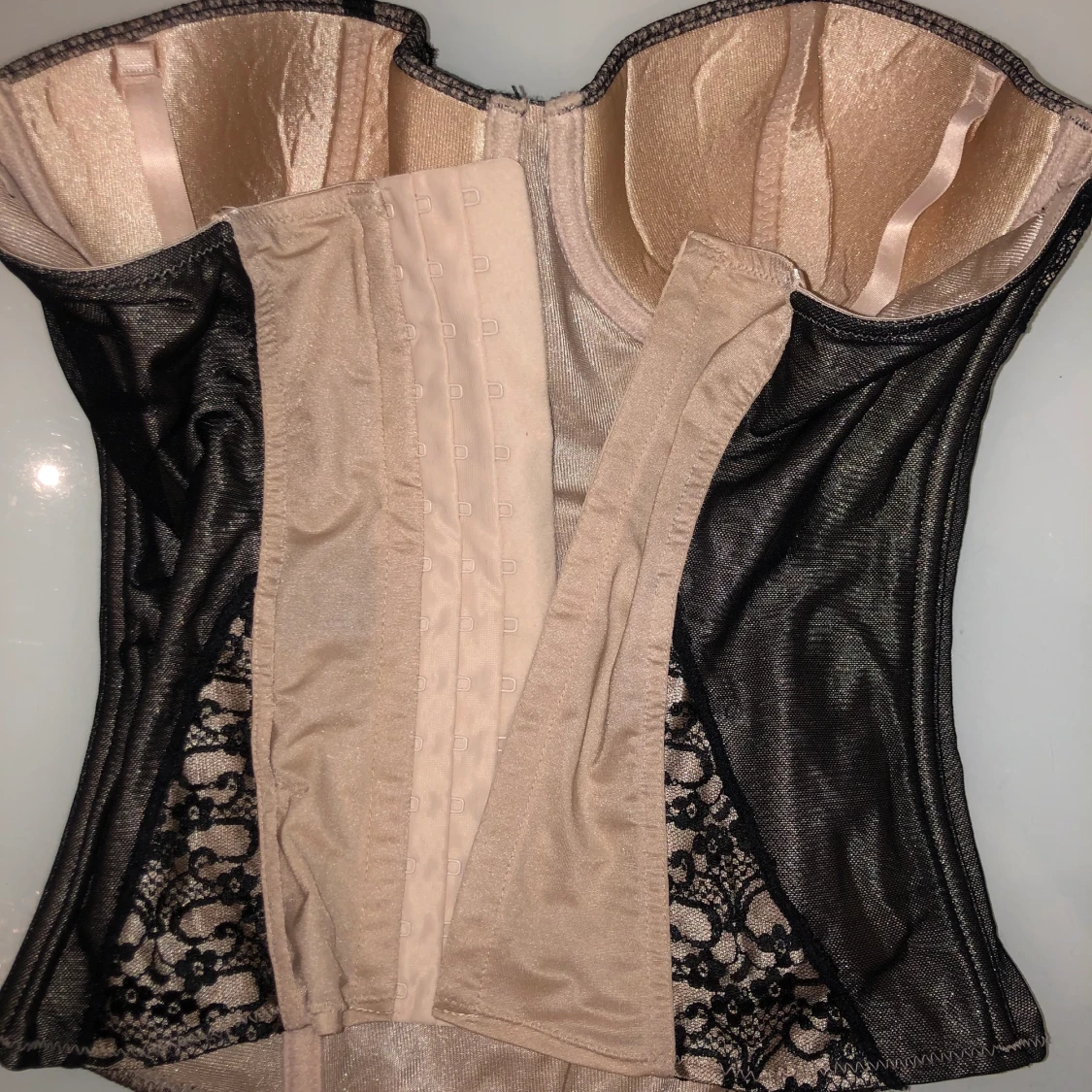 Korsett  - 90