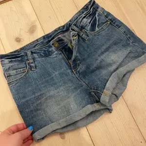Jeans shorts från vero Moda 🌞🌞 Storlek w26
