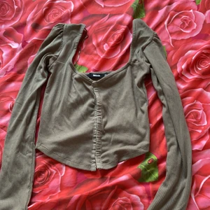 Topp  - Supersöt topp från bikbok. Säljs för 150 kr