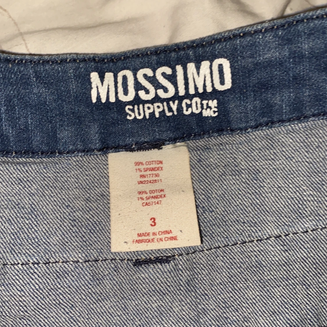 Högmidjade jeans shorts  - 90