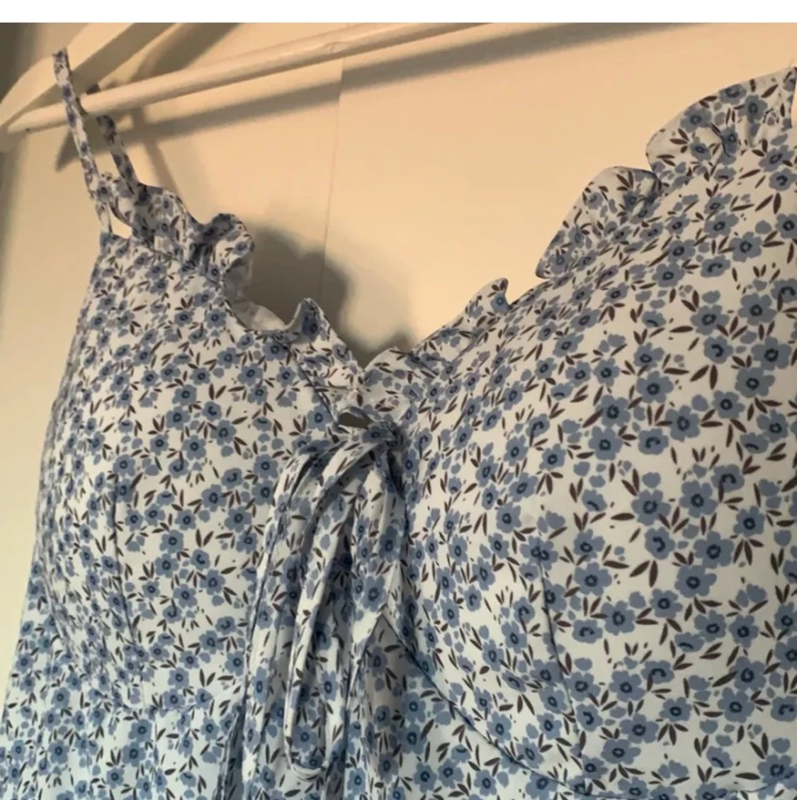 Blommig klänning - 91